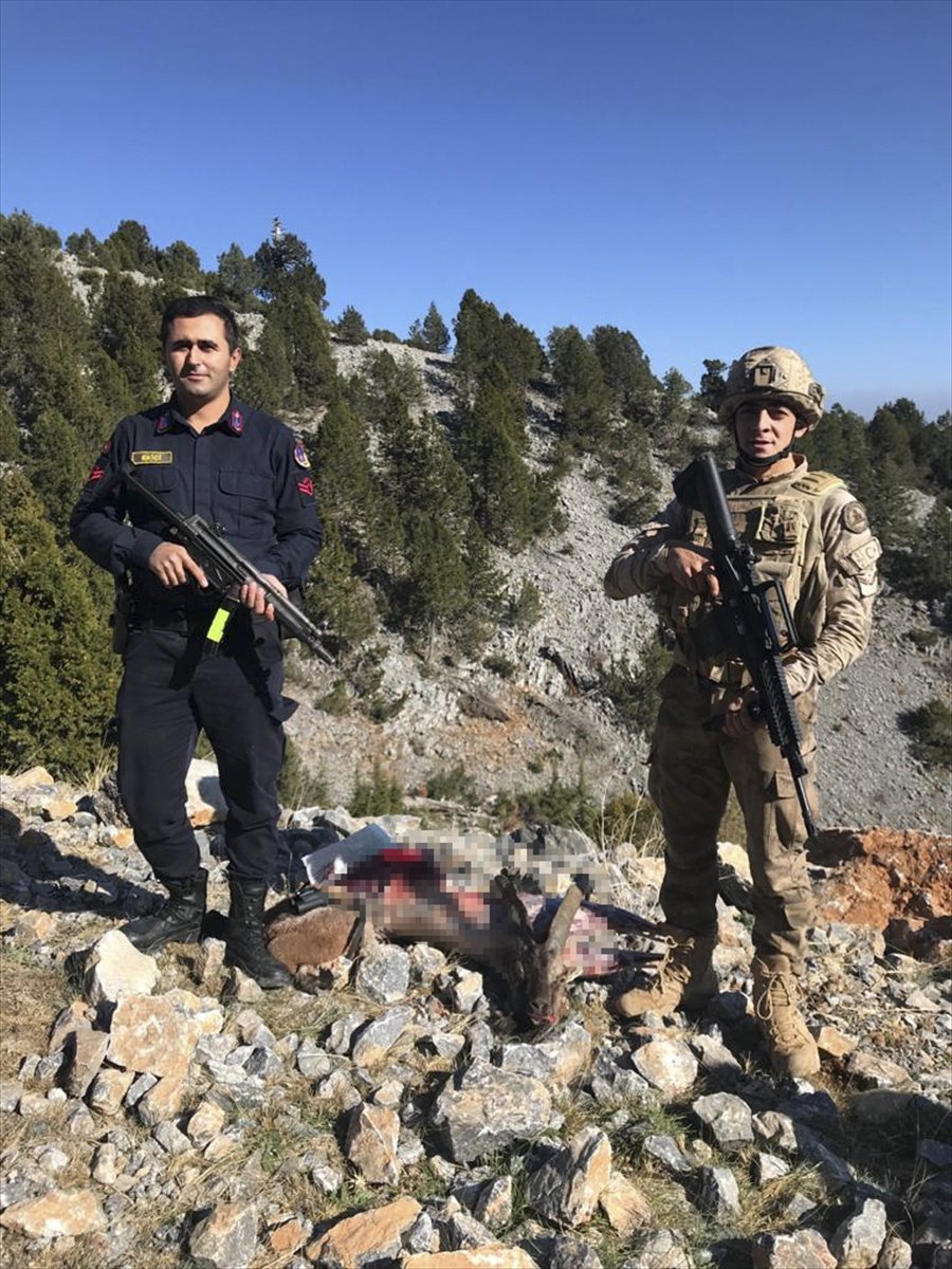 Mersin'de Kaçak Avlanan 5 Kişiye 43 Bin 483 Lira Ceza