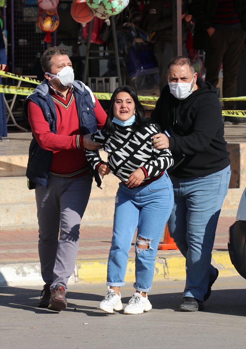 Güncelleme - Antalya'da Seyir Halindeki Cipte İki Kişiyi Öldüren Saldırgan İntihar Etti