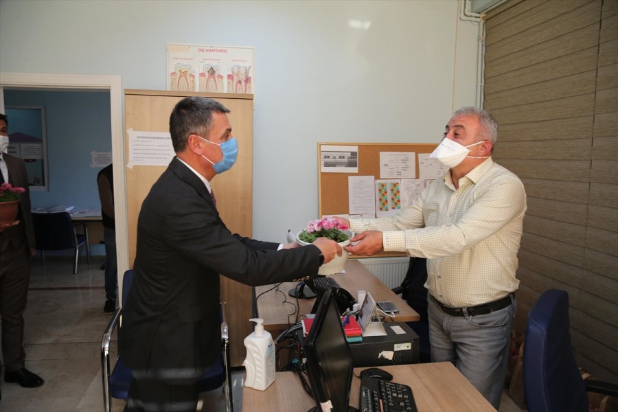 Gölbaşı Belediye Başkanı Şimşek'ten Filyasyon Ekibine Ziyaret