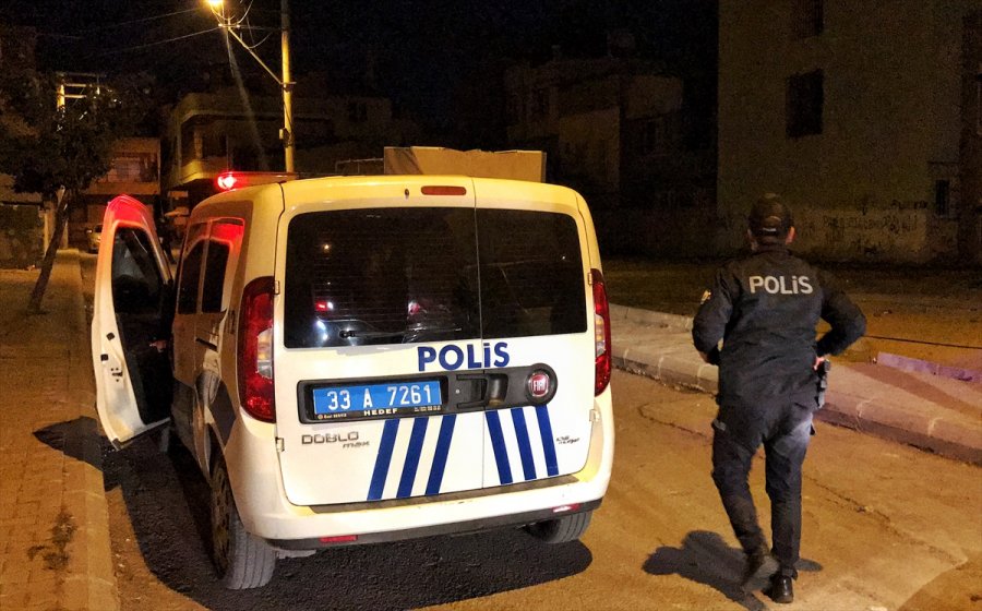 Mersin'de Boş Arsada Patlama