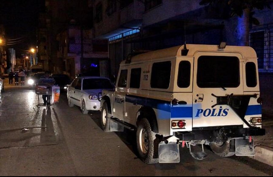 Mersin'de Boş Arsada Patlama