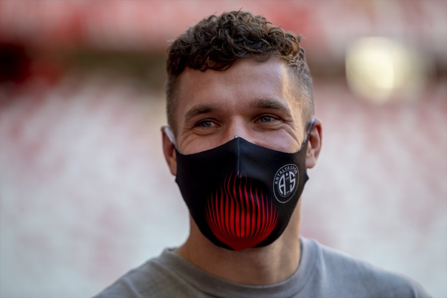 Podolski'nin Yer Aldığı Patara Tanıtım Videosunun Lansmanı Yapıldı