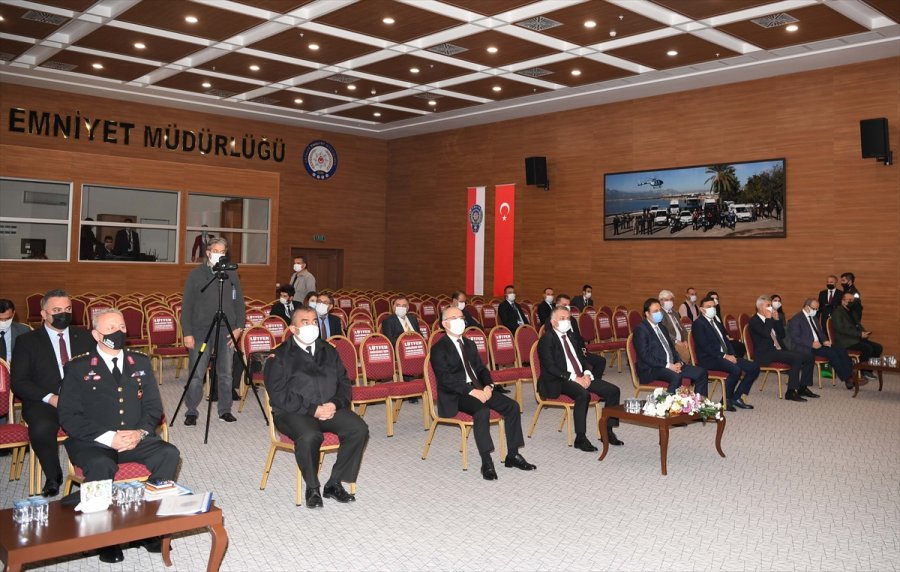 Antalya'da Uyuşturucu İle Mücadelede Risk Durumu Değerlendirme Toplantısı Yapıldı