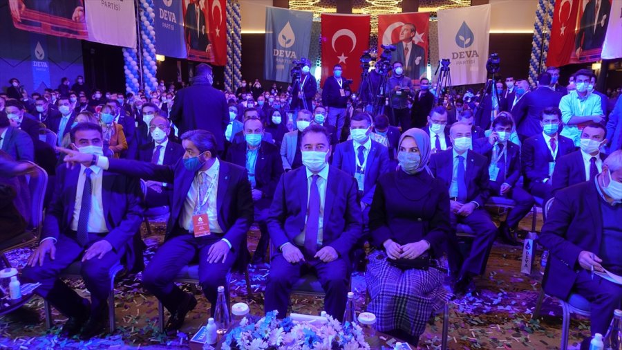 Deva Partisi Genel Başkanı Babacan Partisinin Konya Kongresine Katıldı