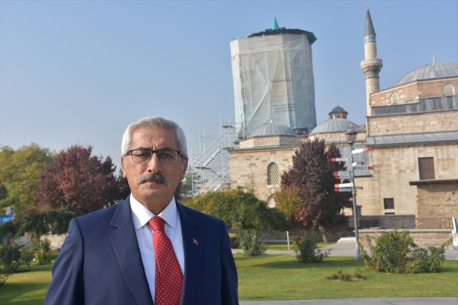 Mevlana Müzesi'nin Turkuaz Kubbesi 