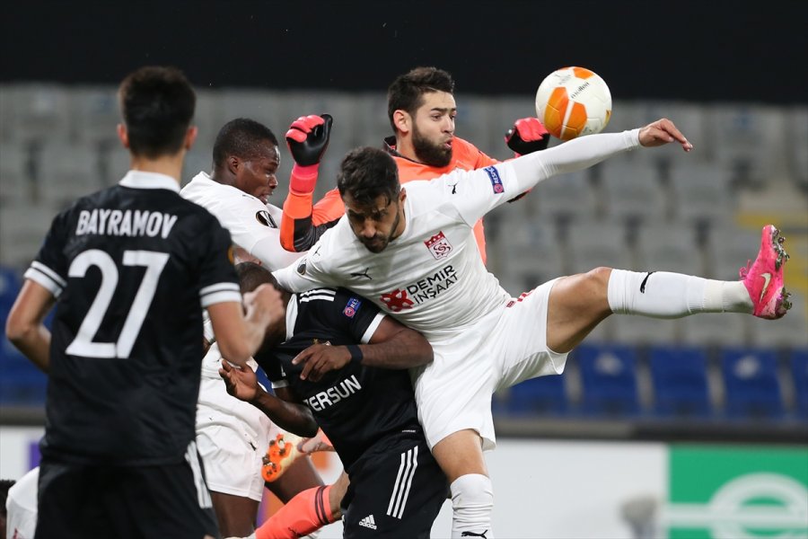Karabağ: 2 - Demir Grup Sivasspor: 3