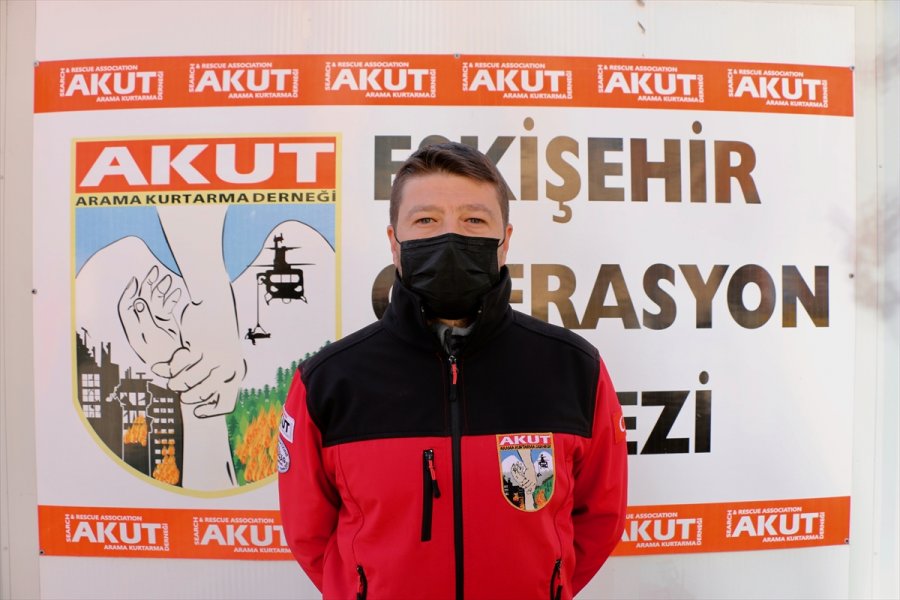 İzmir Depreminde Görev Yapan Ekip, Vatandaşların Yardımseverliğini Unutamıyor