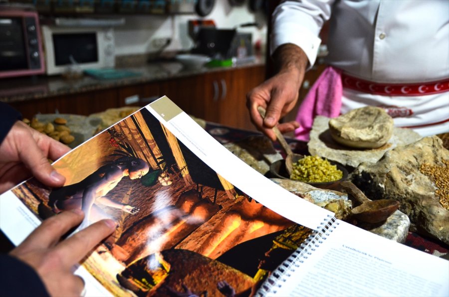 Konyalı Aşçı Neolitik Dönemin Yemeklerini Bugüne Taşıdı