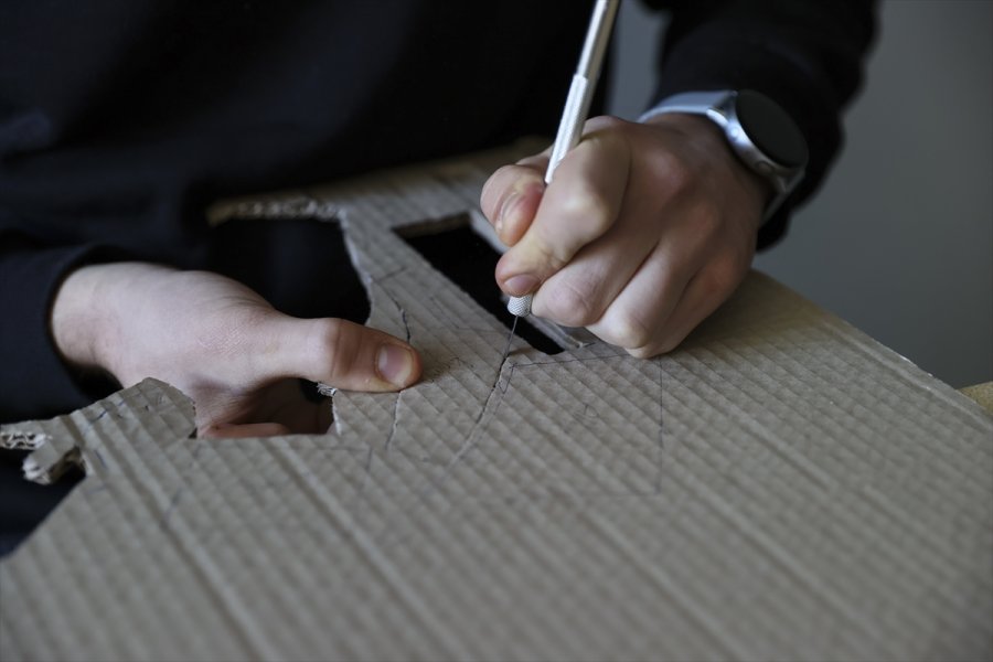 Şurup Kutusundan Süper Kahramana