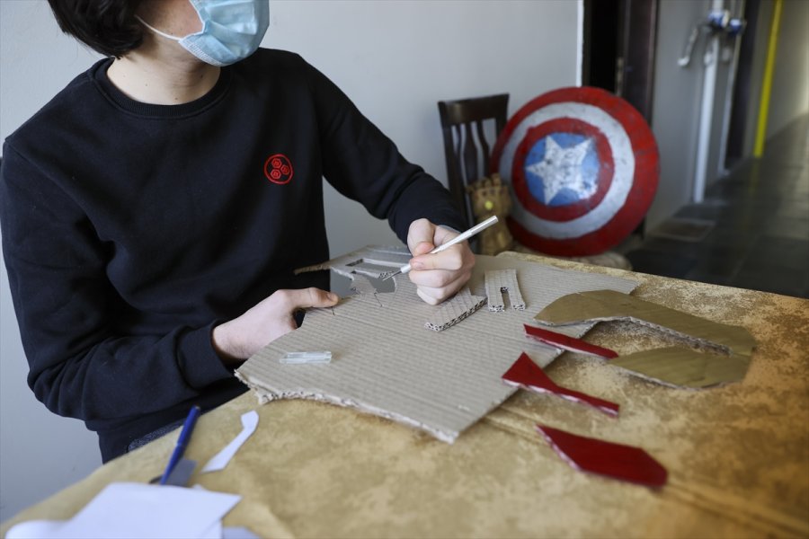 Şurup Kutusundan Süper Kahramana