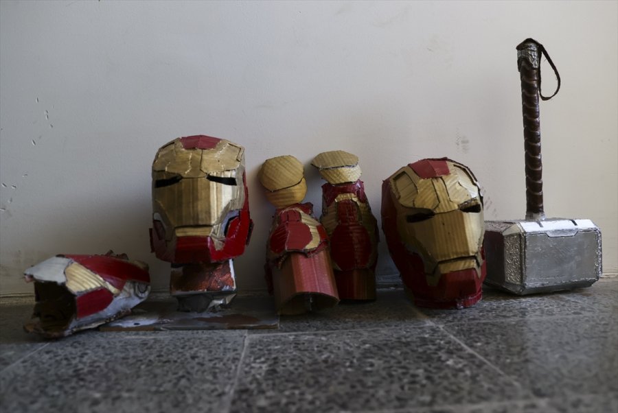 Şurup Kutusundan Süper Kahramana