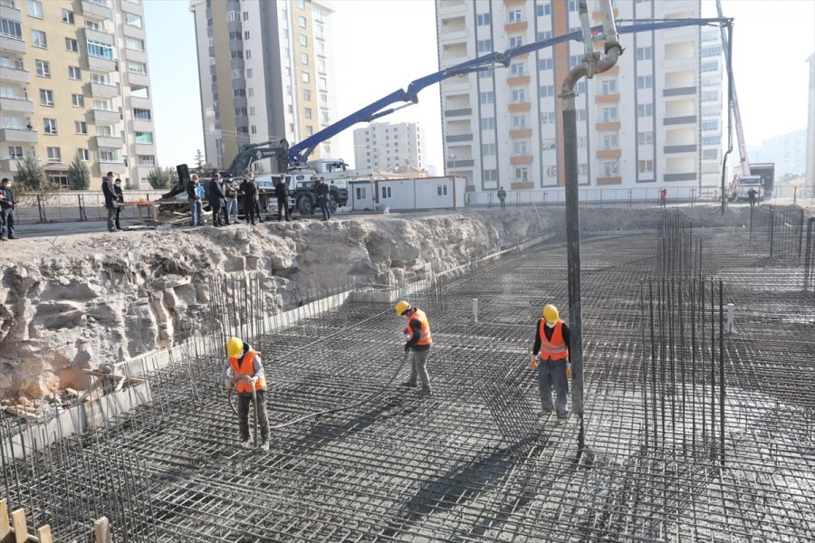 Kayseri'de İlkokul Ve Anaokulu Temeli Atıldı