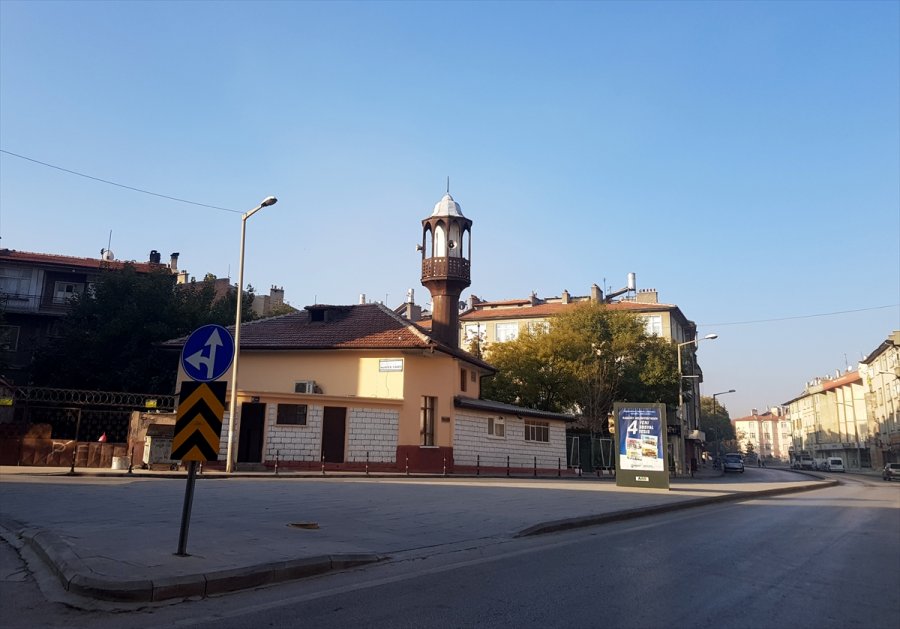 Konya, Karaman, Aksaray Ve Afyonkarahisar'da Sokağa Çıkma Kısıtlamasına Uyuldu