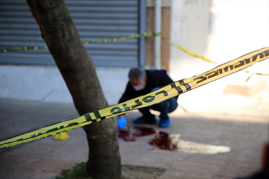 Mersin'de Arkadaşı Tarafından Silahla Vurulan Kişi Öldü