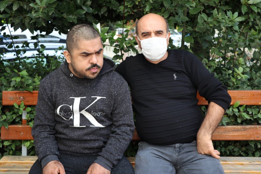 Antalya'da Zihinsel Engelli 2 Kardeşin Yaşadığı Apartmanda Tahliye Tartışması