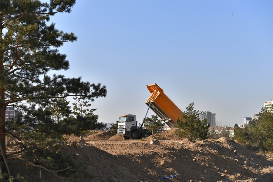Kayseri'deki Recep Tayyip Erdoğan Millet Bahçesi'nde Çalışmalar Devam Ediyor