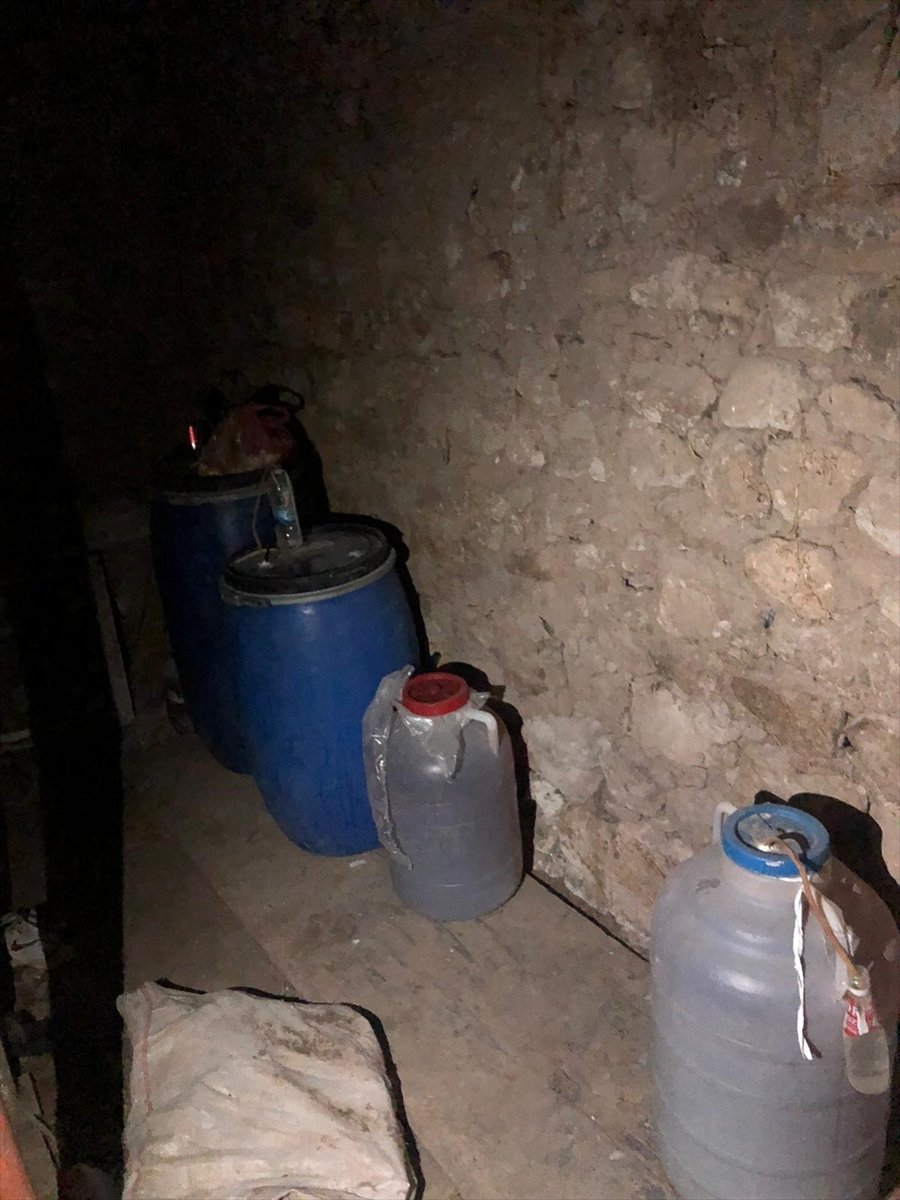 Niğde'de 390 Litre Sahte İçki Ele Geçirildi