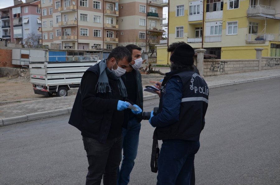 Karaman'da Tartıştığı Komşusu Tarafından Bıçaklanan Kadın Yaralandı