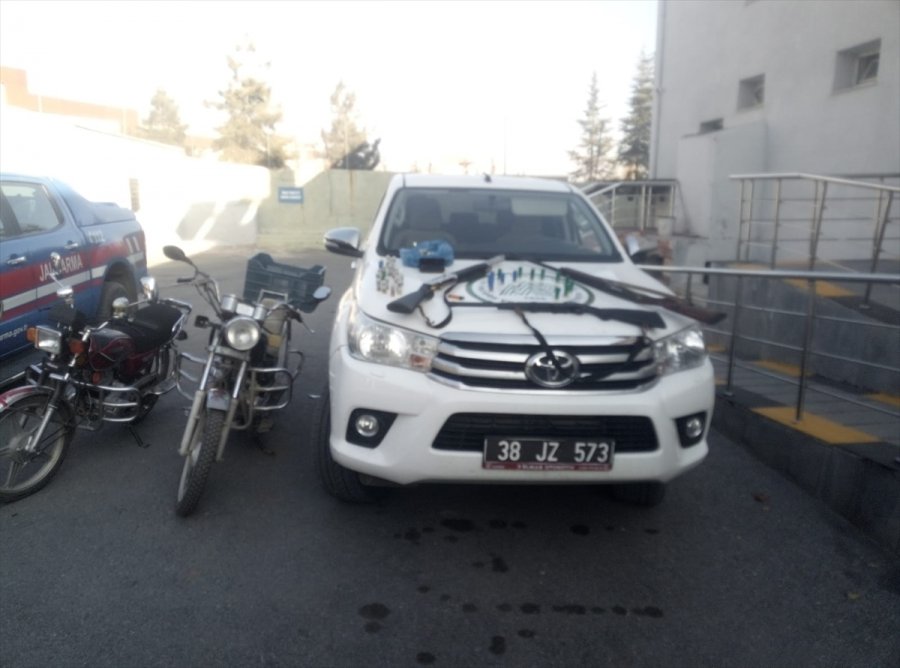Kayseri'de Kaçak Avlanan Ve Koronavirüs Tedbirlerini İhlal Eden 3 Kişiye 17 Bin 830 Lira Ceza Kesildi