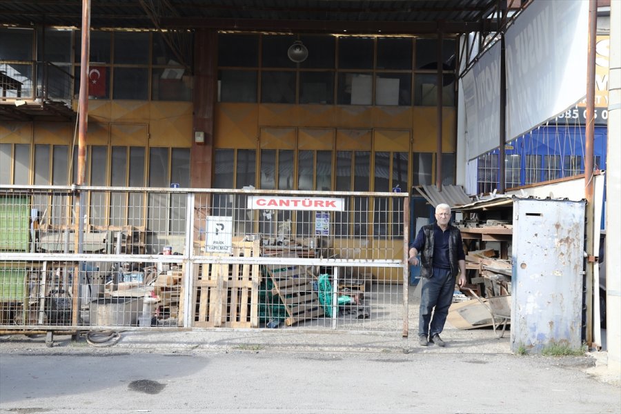 Ankara'da Fabrikalar İçin 40 Yıldır Makine Tasarlayıp Üretiyor
