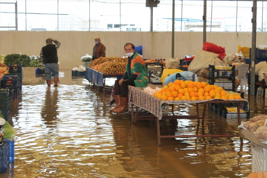 Güncelleme - Antalya'da Sağanak, Dolu Ve Kar Etkili Oldu