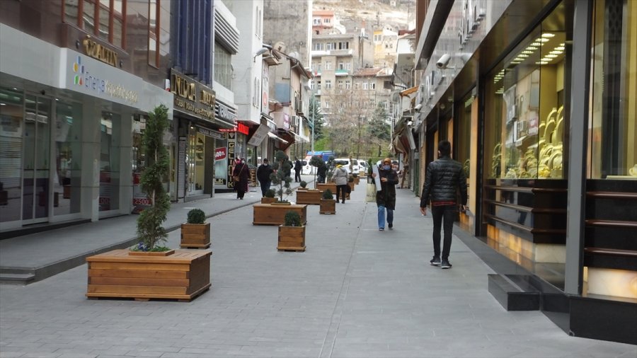 İç Anadolu'da Sokağa Çıkma Kısıtlamasının Ardından Hayat Normale Döndü