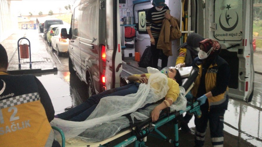 Karaman'da Bir Kişi Tartıştığı Eşini Ve Baldızını Bıçakla Yaraladı