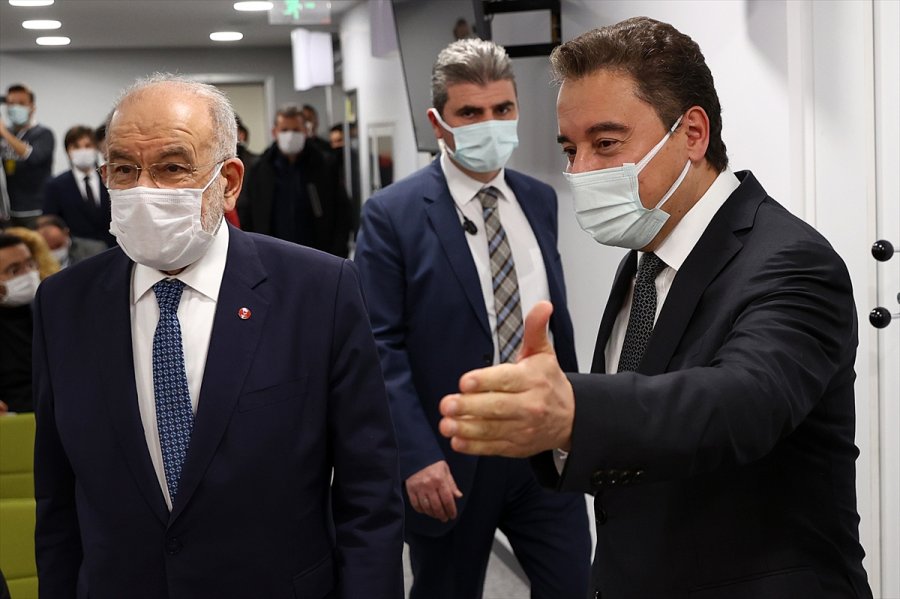 Karamollaoğlu, Babacan'ı Ziyaret Etti