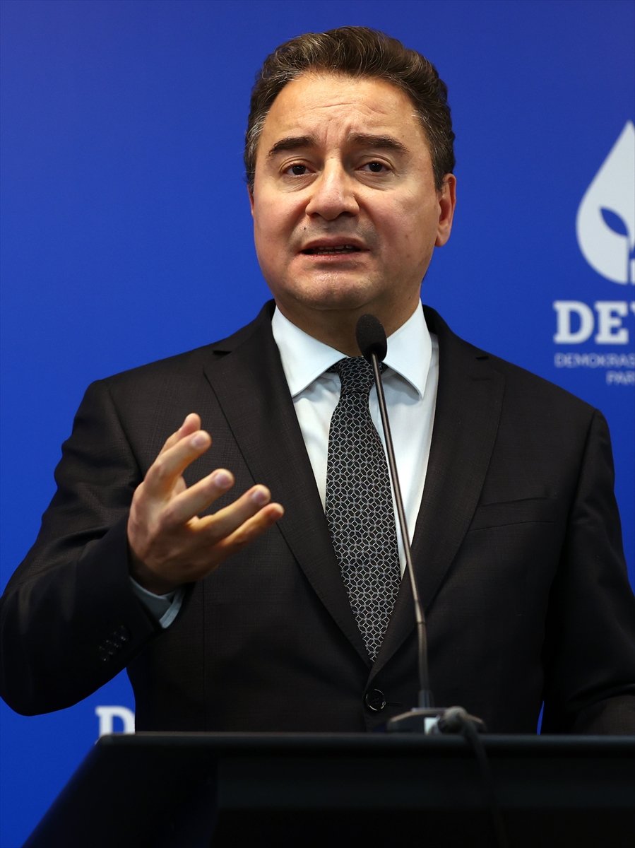 Karamollaoğlu, Babacan'ı Ziyaret Etti