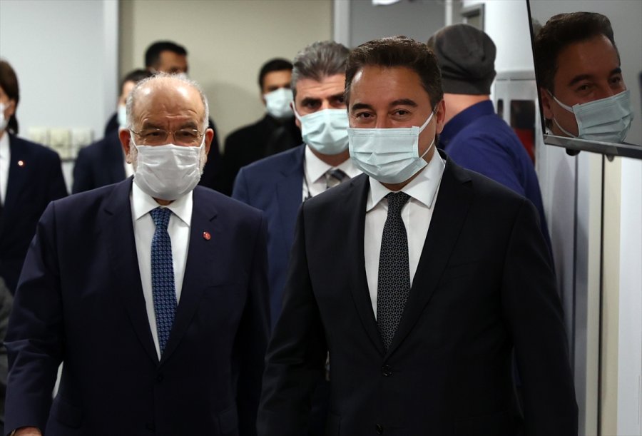 Karamollaoğlu, Babacan'ı Ziyaret Etti