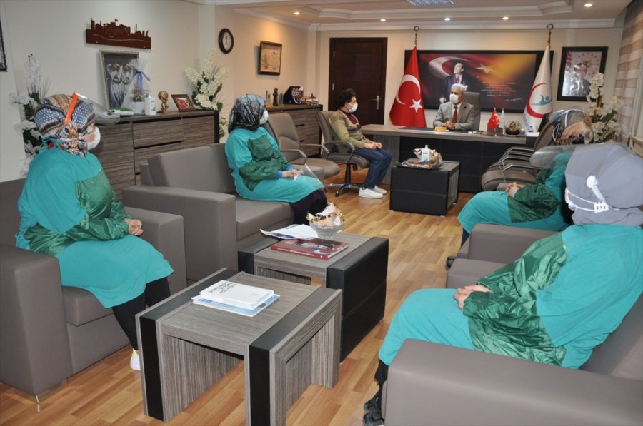 Karamanlı Şairin Şiiri Sağlık Çalışanlarını Duygulandırdı