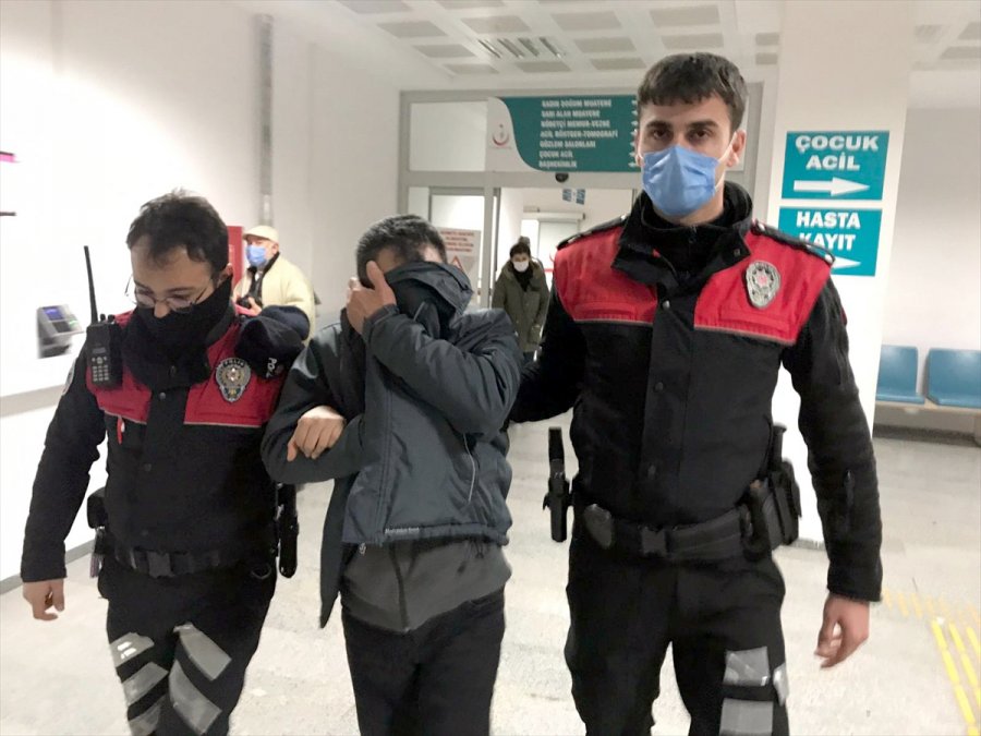 Aksaray'da Sokağa Çıkma Kısıtlamasına Uymayan Alkollü Sürücüye 4 Bin Lira Ceza