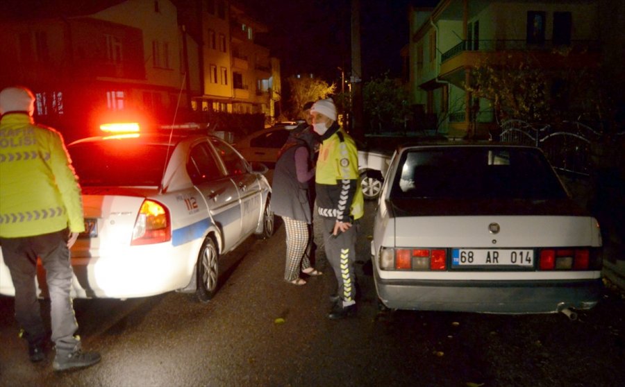 Aksaray'da Sokağa Çıkma Kısıtlamasına Uymayan Alkollü Sürücüye 4 Bin Lira Ceza