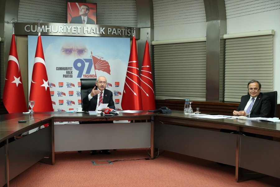 Kılıçdaroğlu, Türkiye Muhtarlar Konfederasyonu Üyeleriyle Video Konferans Yoluyla Görüştü: