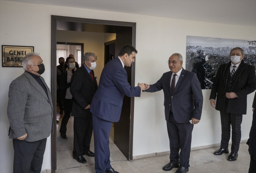 Dsp Genel Başkanı Aksakal, Dp Genel Başkanı Uysal'ı Ziyaret Etti