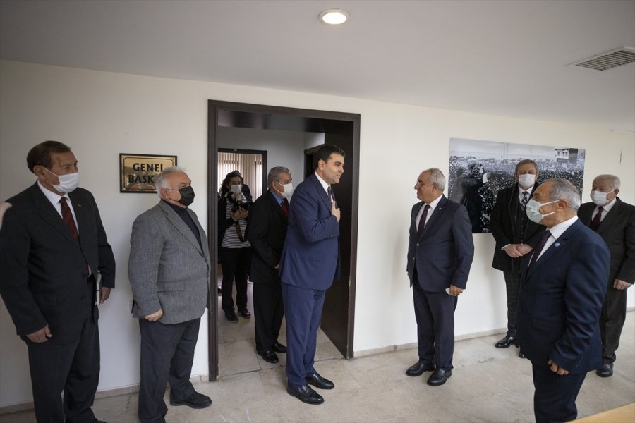 Dsp Genel Başkanı Aksakal, Dp Genel Başkanı Uysal'ı Ziyaret Etti