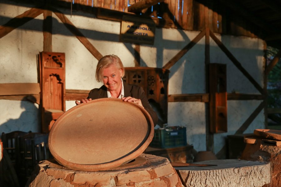 Alman Beate Tatil İçin Geldiği Türkiye'de Yaşam Kurdu