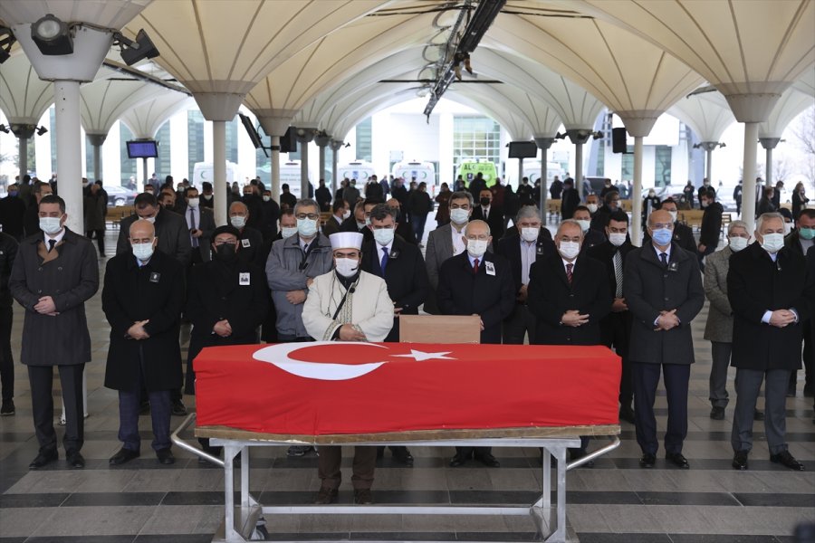 Eski Bakanlardan Atila Sav Son Yolculuğuna Uğurlandı