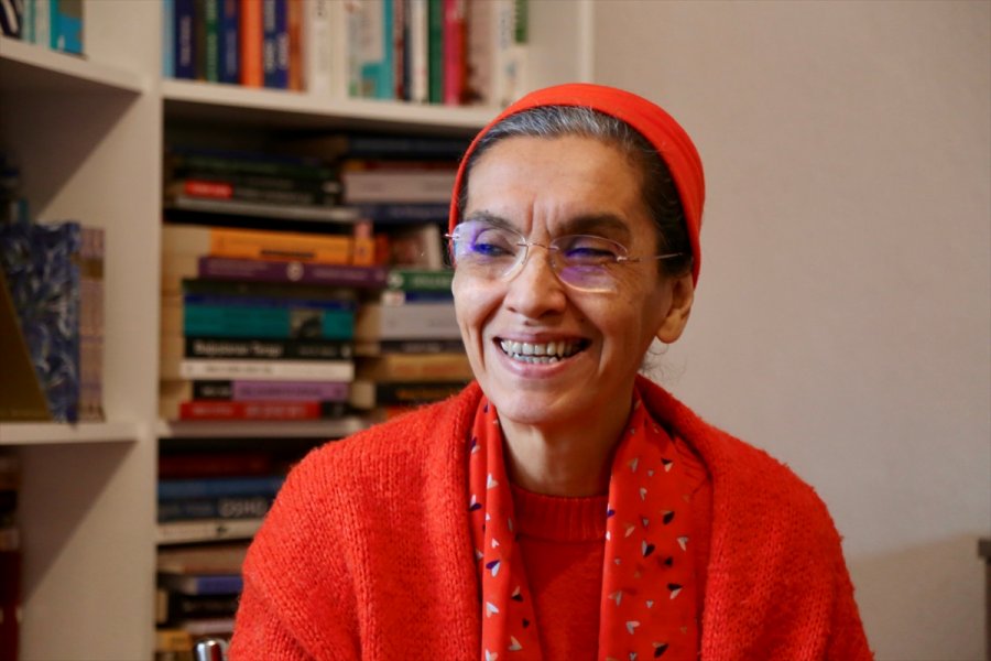 Hint Asıllı Arjantinli Keşiş Rüyasında Gördüğü Mevlana'nın Yoluna Girdi