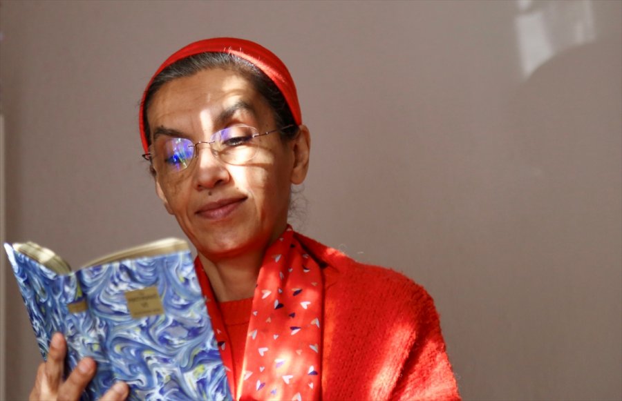 Hint Asıllı Arjantinli Keşiş Rüyasında Gördüğü Mevlana'nın Yoluna Girdi