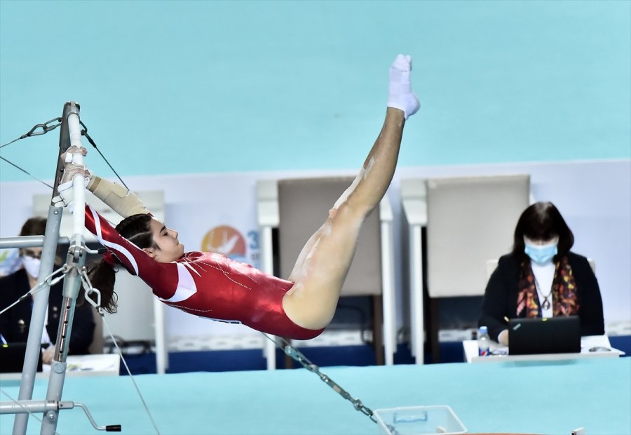 Avrupa Kadınlar Artistik Cimnastik Şampiyonası'nda Gençlerde Romanya Şampiyon Oldu