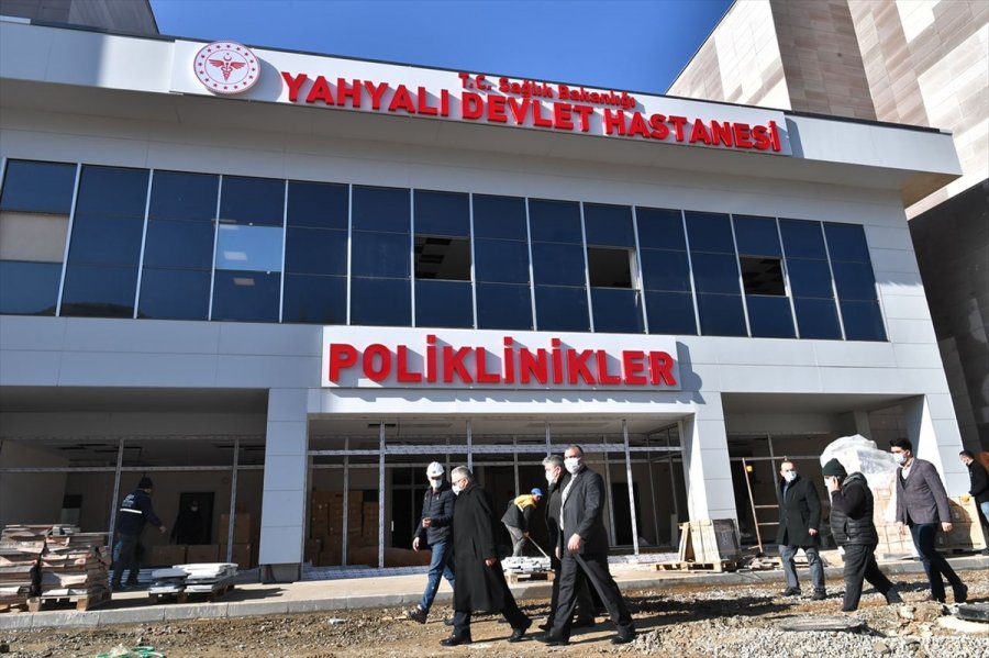 Başkan Büyükkılıç, Yahyalı'yı Ziyaret Etti