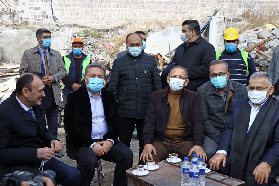 Ak Parti'li Özhaseki'den Chp'li Özel'in Sözlerine Tepki: