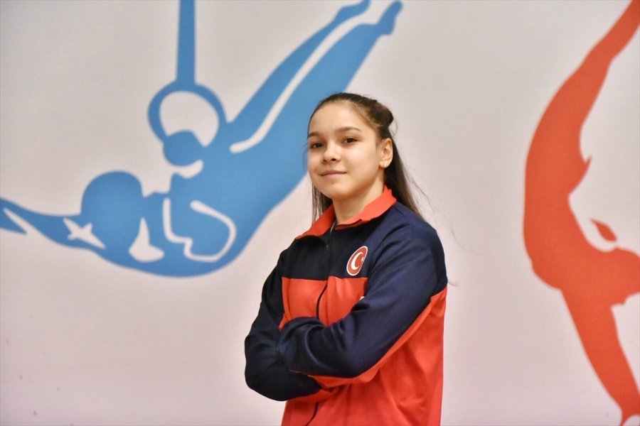 Avrupa Şampiyonası'nda Finale Yükselen Kadın Cimnastikçiler Madalyalara Göz Dikti