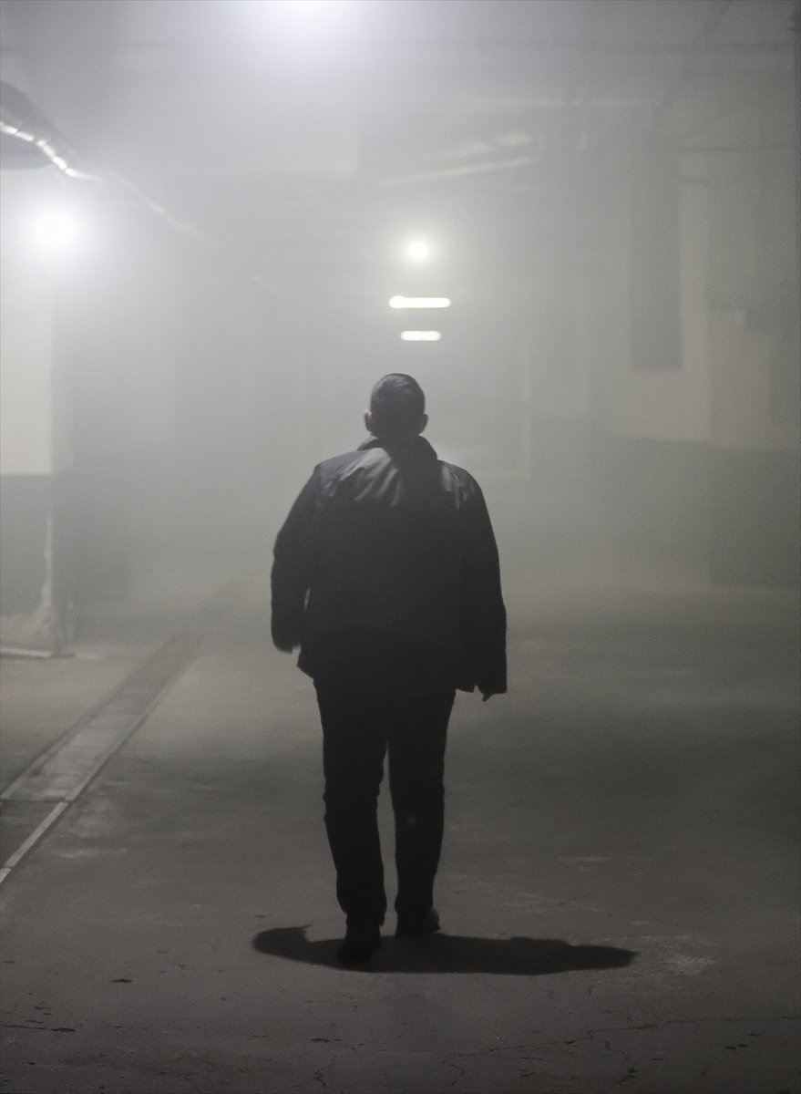 Başkentte Sitenin Kapalı Otoparkındaki Lüks Araçta Yangın Çıktı