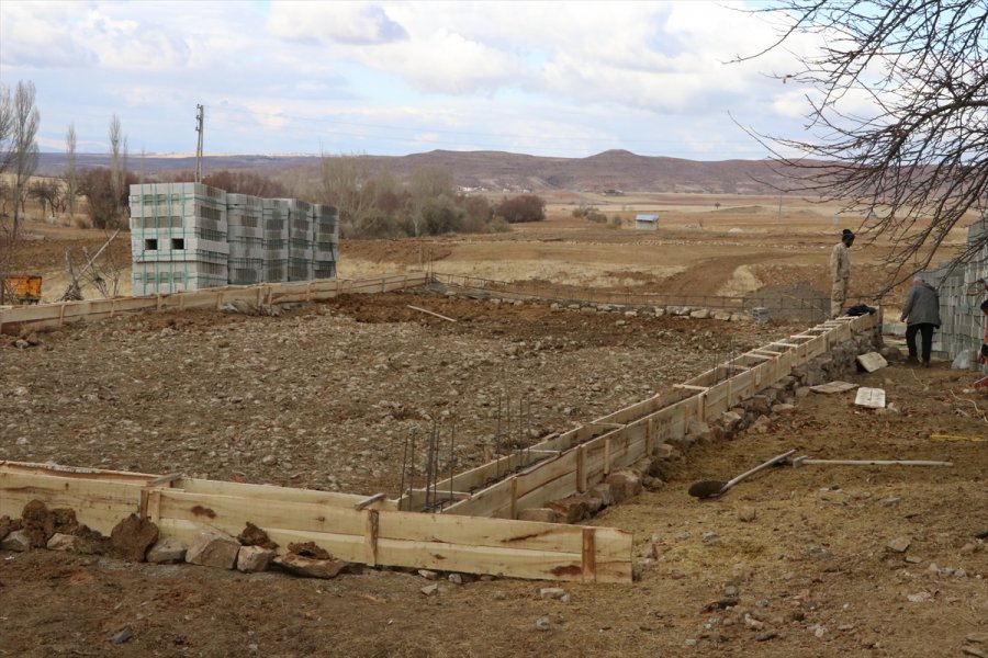 Hayvanları Telef Olan Çiftçiler Devlet Desteğiyle Üretime Devam Ediyor