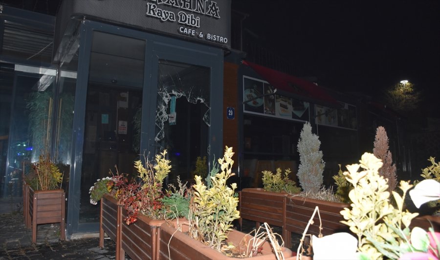 Başkentte Kundaklanan Kafede Hasar Oluştu