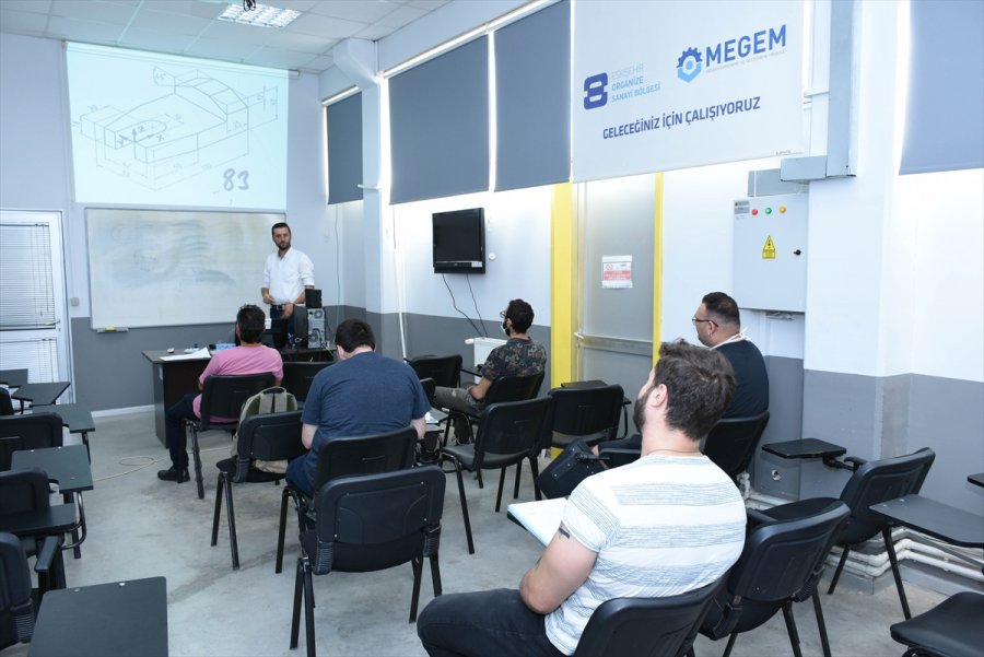 Eskişehir Osb Bünyesinde Kurulan Megem Meslek Ve İş Sahibi Yapmaya Devam Ediyor