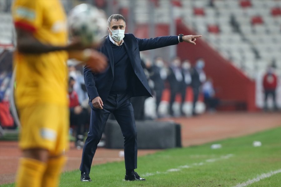 Antalyaspor İç Sahada Dördüncü Galibiyetini Aldı