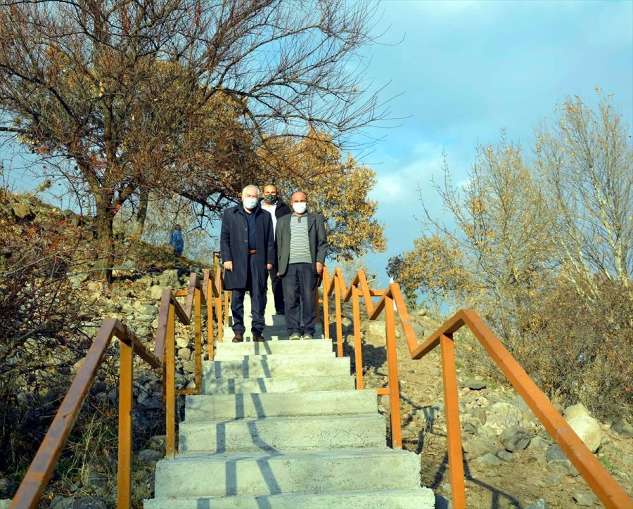 Güdül Belediyesi Kirmir Çayı'na Rahat Ulaşım İçin Merdiven Yaptırdı
